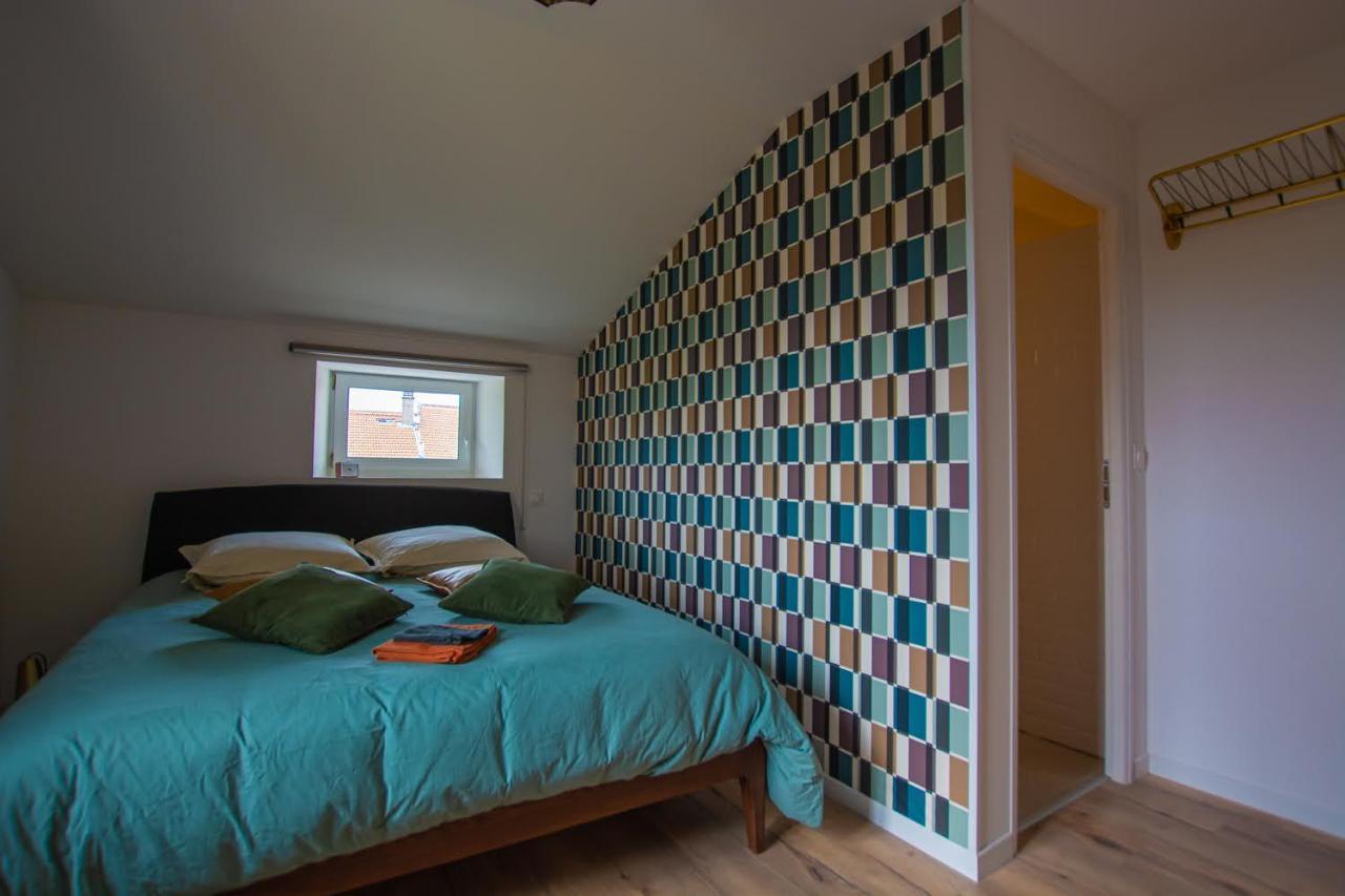Emilie Une Nuit - 3 Chambres Au 2E Etage - Maison Avec Chats Vandieres  Екстер'єр фото